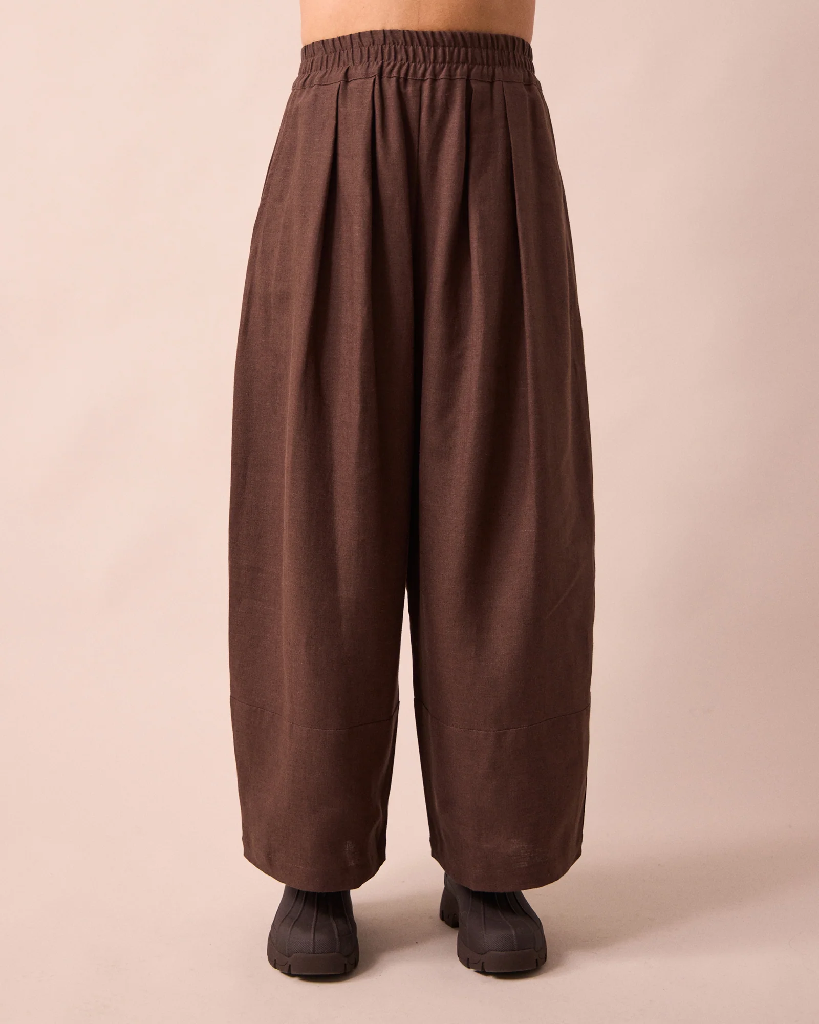 Bobbi Chocolate Linen Trousers - Image 2