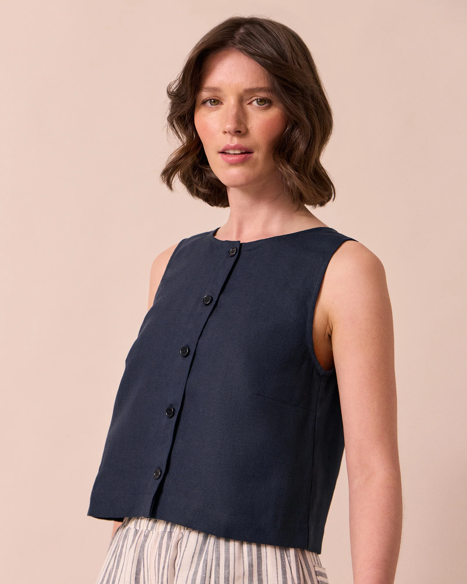 Elodie Navy Linen Top - Image 3