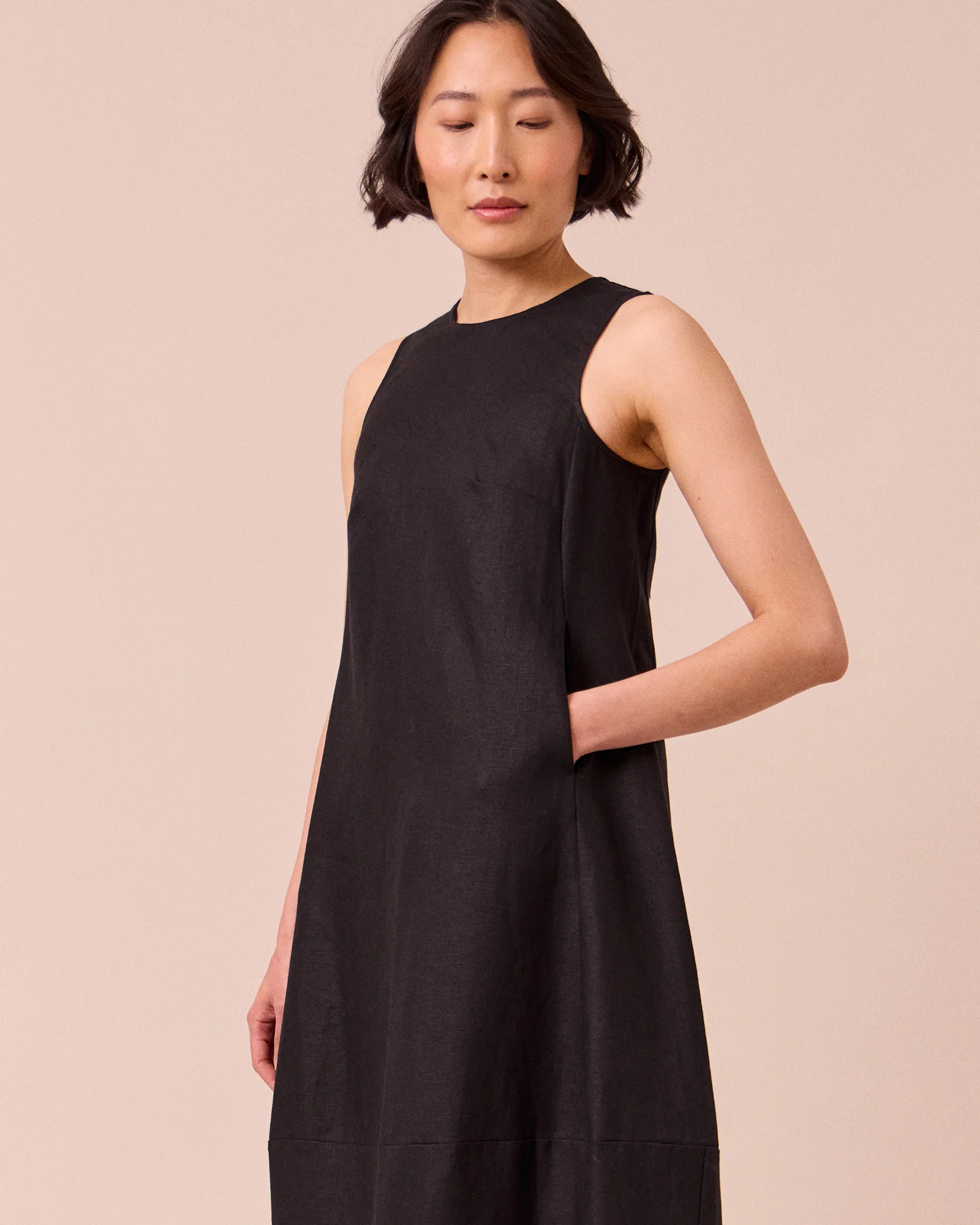 Etta Black Linen Dress - Image 2