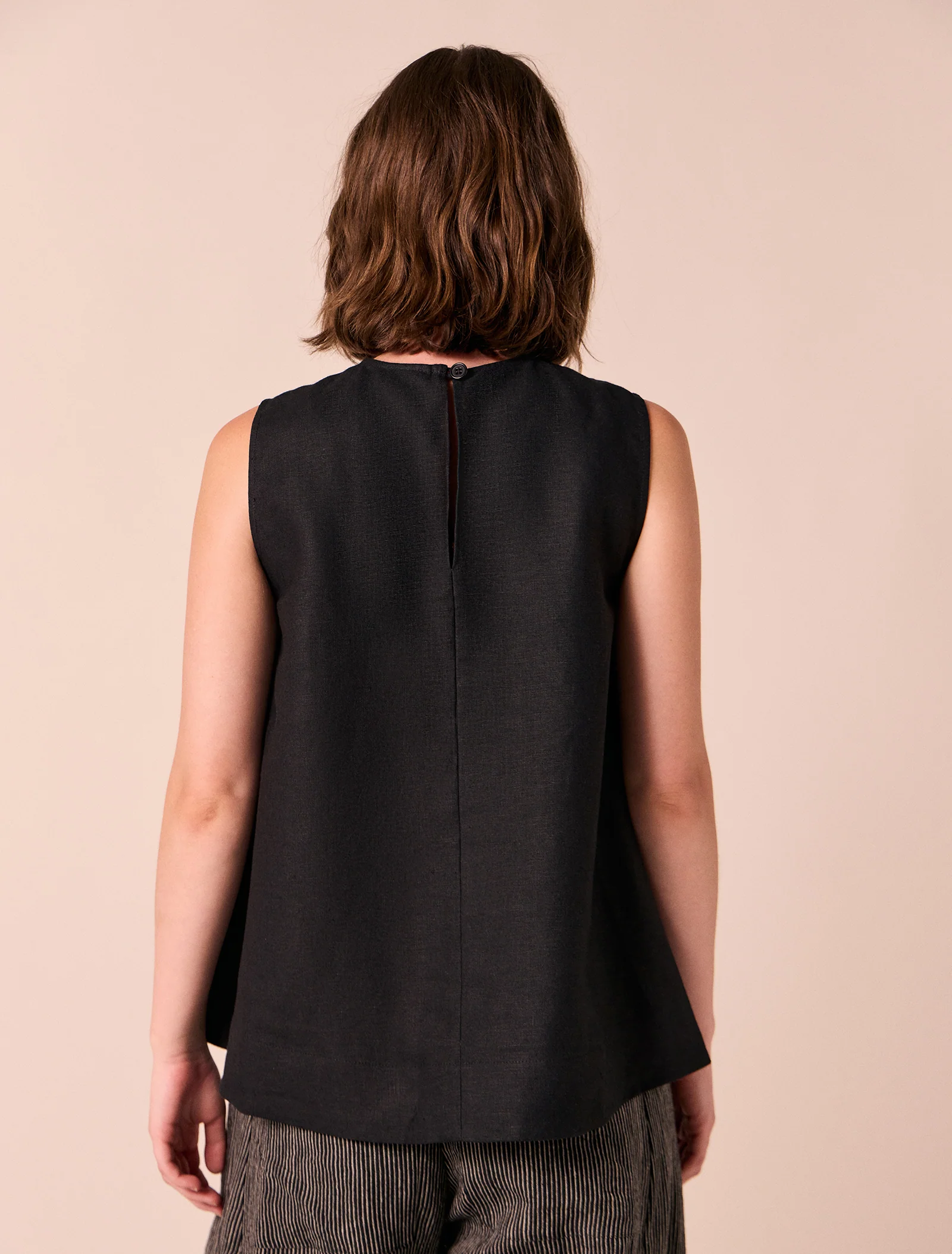 Georgie Black Linen Top - Image 4