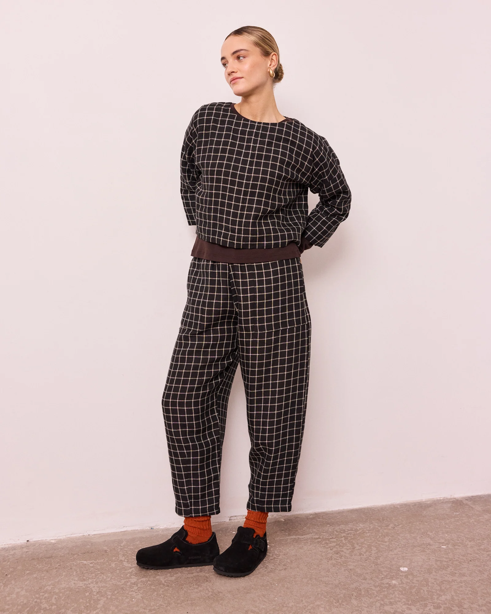 Huxley Black Grid Linen Trousers - Image 6