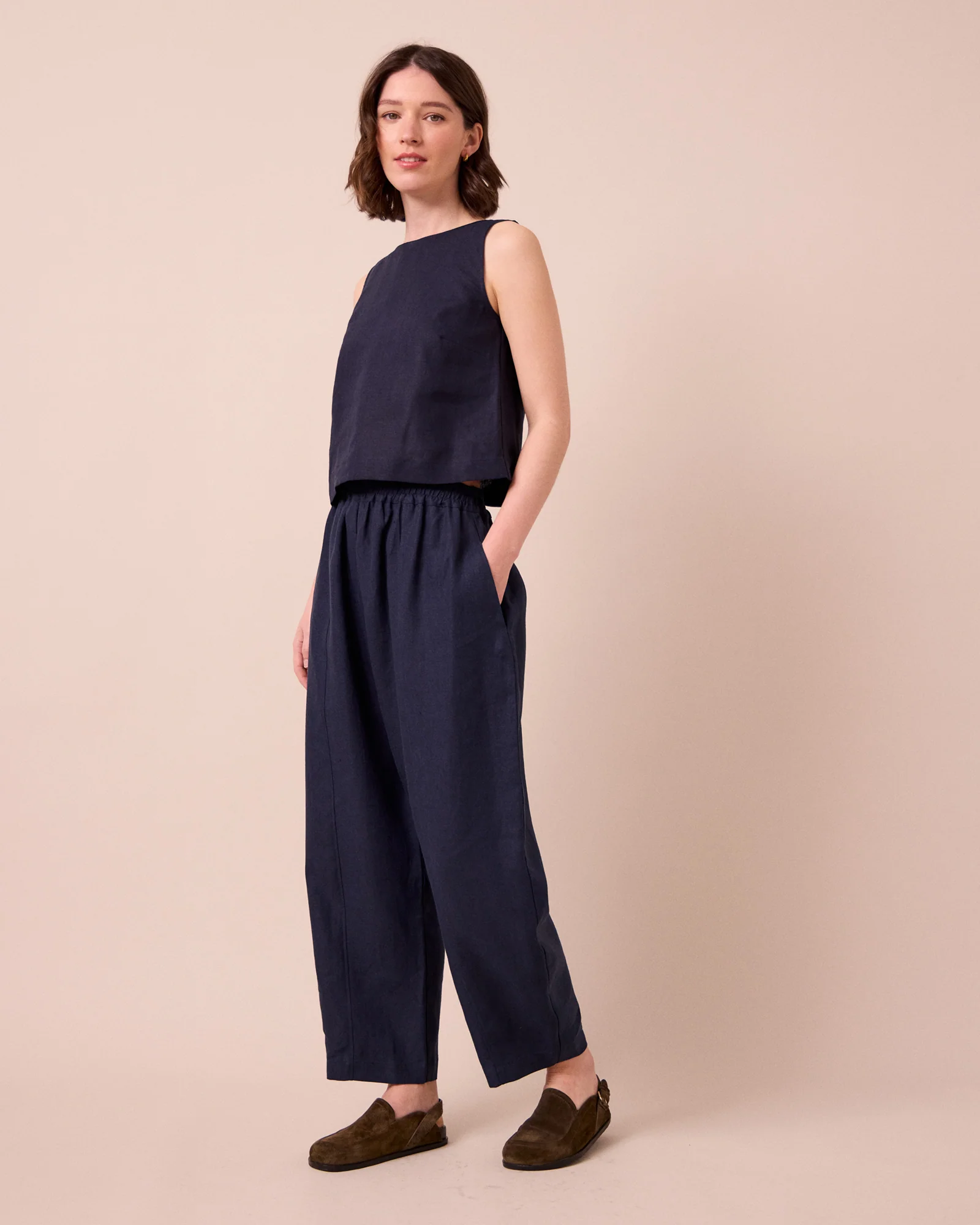 Mabel Navy Linen Trousers - Image 2