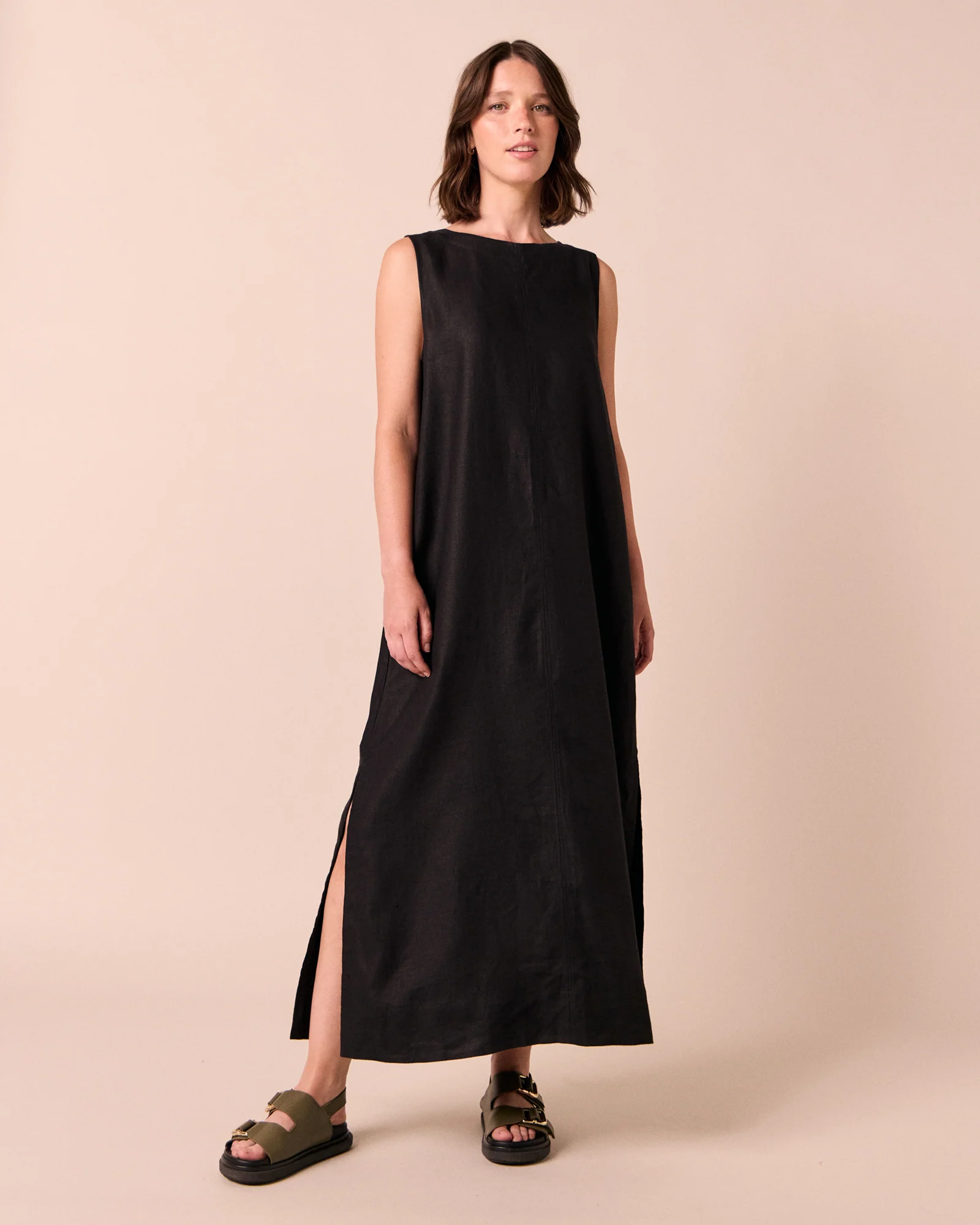 Dresses / NEW